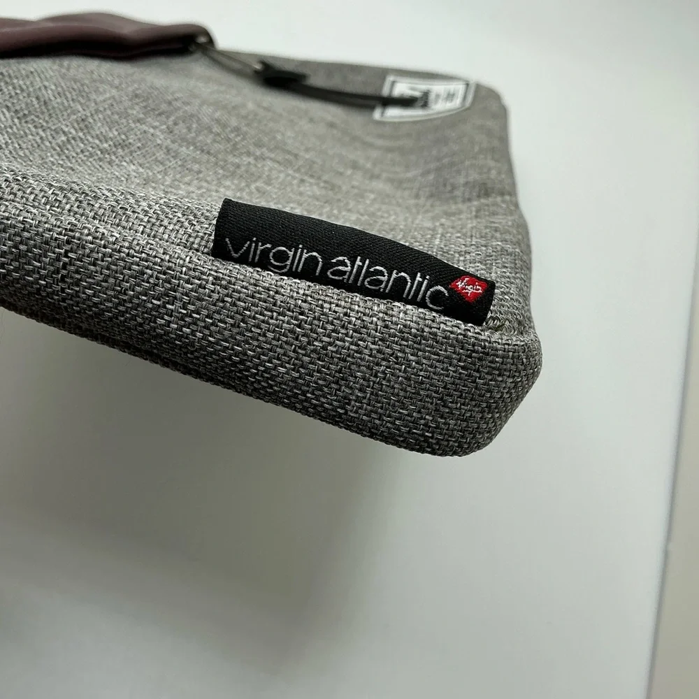 Herschel (Virgin Atlantic) Toiletry or Electronics Pouch Gray/Maroon Padded BX21 - Picture 3 of 5